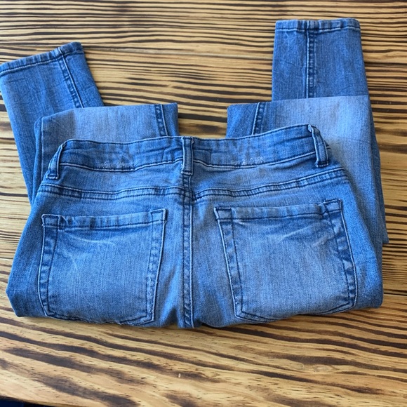 Forever 21 Denim Jeans Distressed - Picture 2 of 6